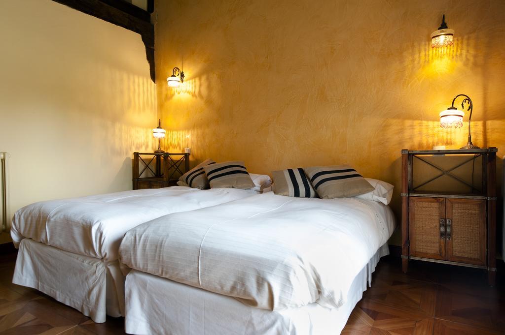 La Casa De Las Brujas Hotel Barrio  Eksteriør billede