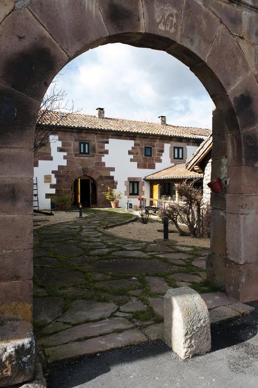 La Casa De Las Brujas Hotel Barrio  Eksteriør billede