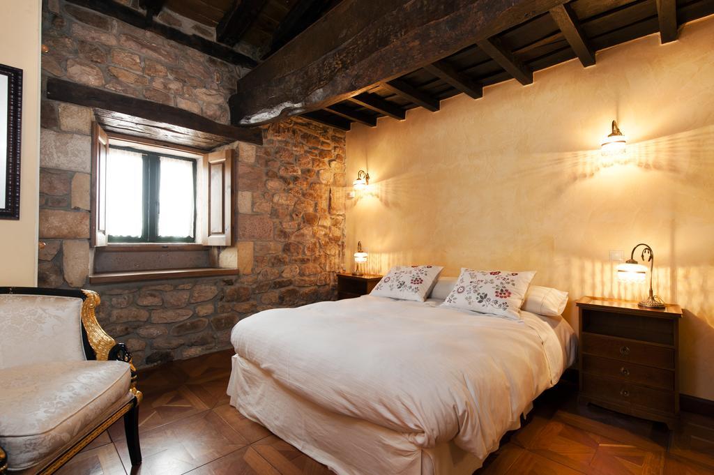 La Casa De Las Brujas Hotel Barrio  Eksteriør billede